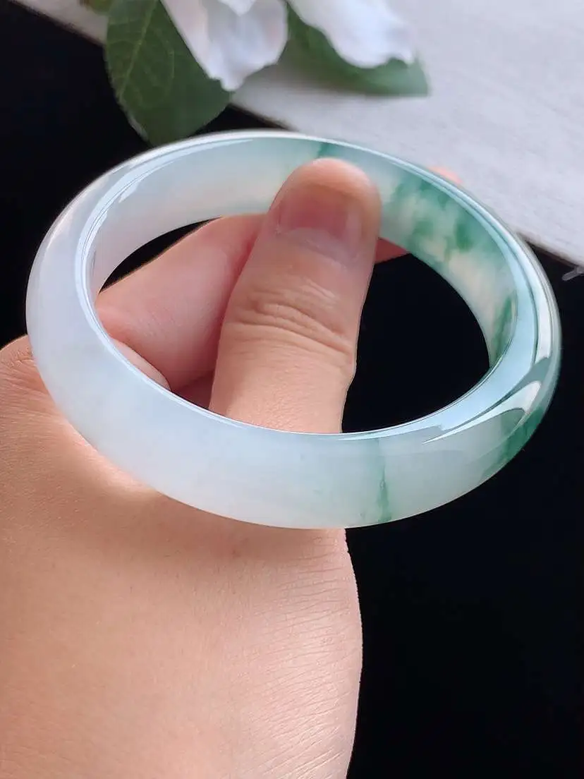 a货翡翠老坑冰种飘花正装正圈手镯53-54圈口  尺寸53.6×12.3×8mm 重量51.83g 0913