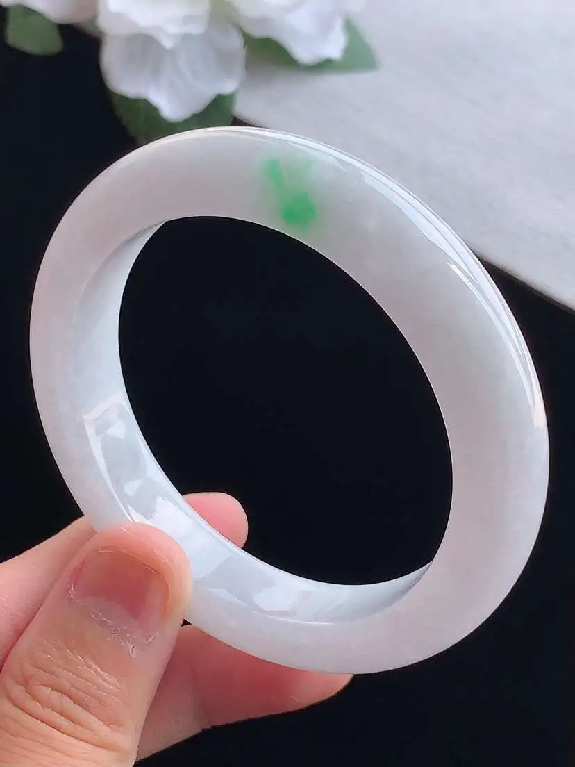 a货翡翠老坑冰种飘绿正装正圈手镯53-54圈口  尺寸53.8×11.8×8.6mm 重量59.63