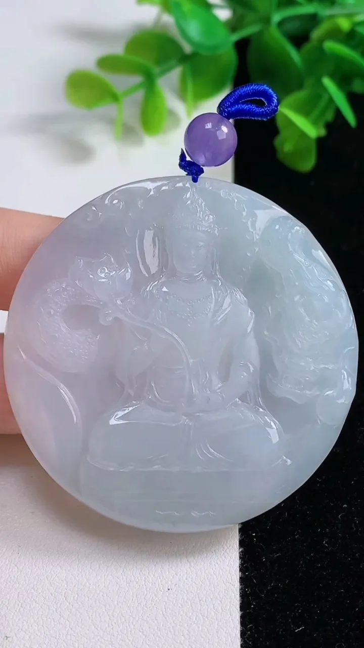 天然A货翡翠祥龙大势至观音菩萨吊坠，尺寸54.8-5.5，重量:35.39g
9月14日