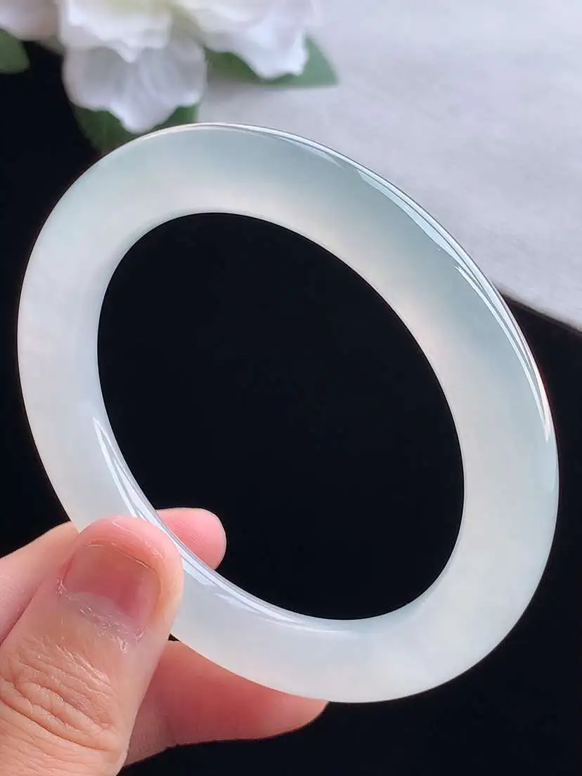 a货翡翠老坑冰种白月光圆条手镯54-55圈口  尺寸54×9.6mm 重量50.44g 0913