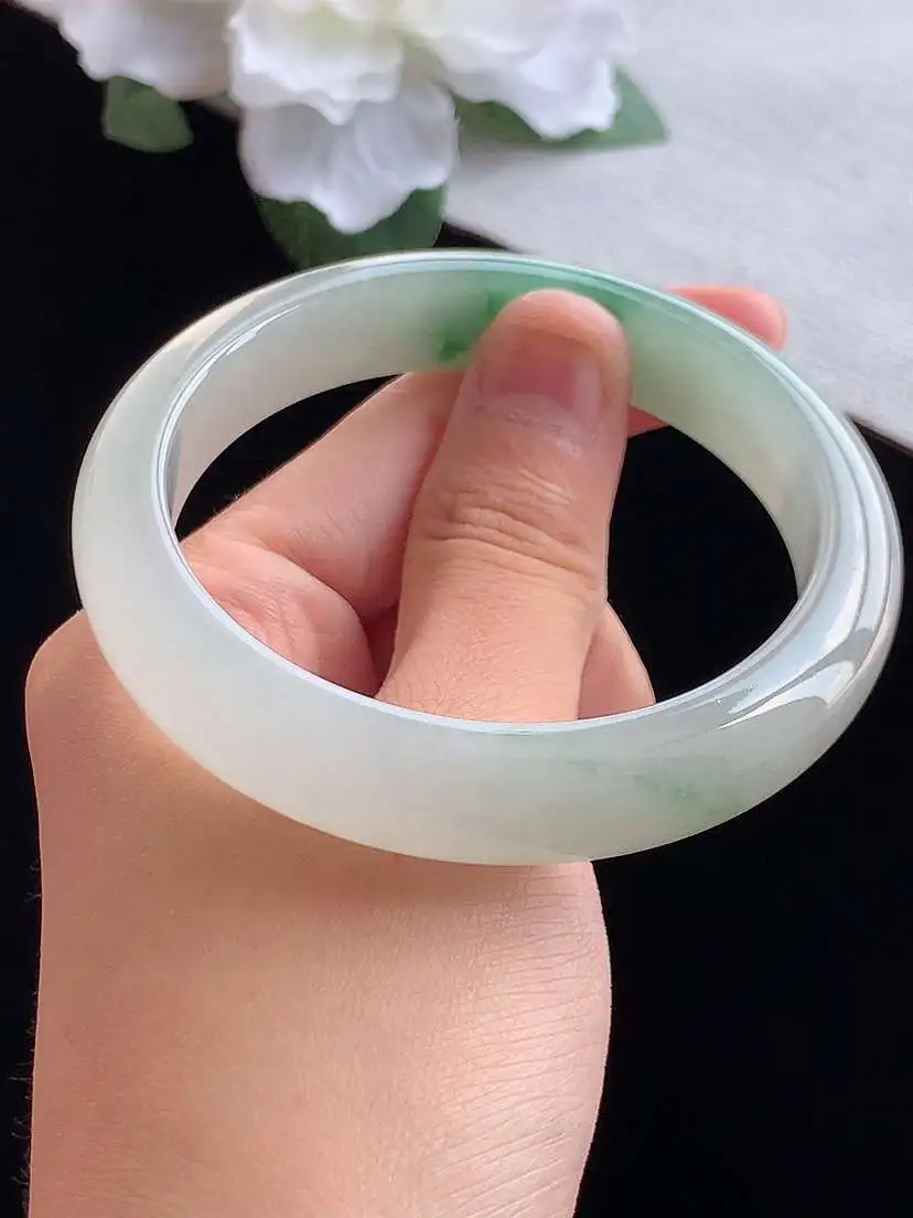 a货翡翠老坑冰种飘花正装正圈手镯56-57圈口  尺寸56.5×11.8×8mm 重量55.16g 0913