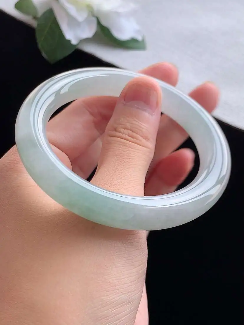 a货翡翠老坑冰种晴水圆条手镯54-55圈口  尺寸54.3×10.2mm 重量57.22g 0913