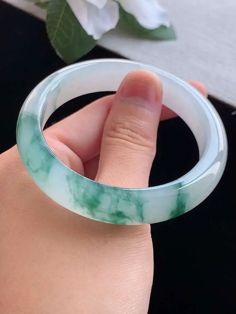 a货翡翠老坑冰种飘花正装正圈手镯53-54圈口  尺寸53.6×12.3×8mm 重量51.83g 0913