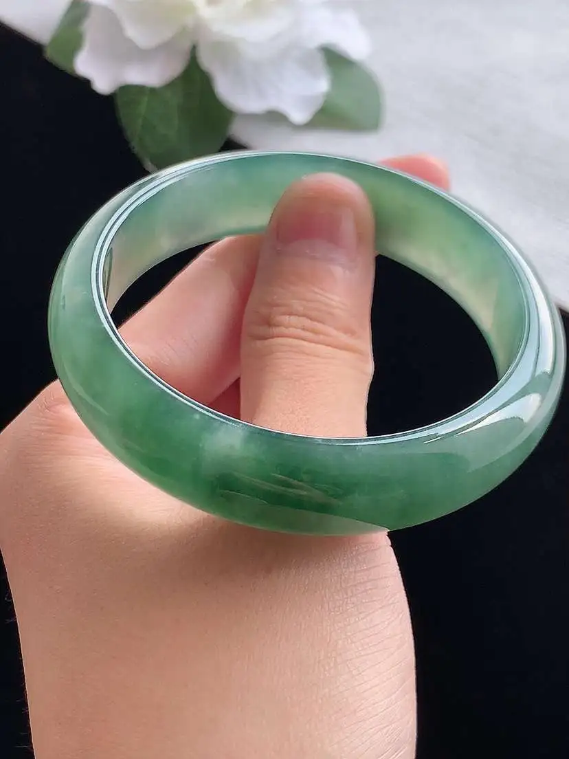 a货翡翠老坑冰种飘花正装正圈手镯54-55圈口  尺寸54.8×13.8×7mm 重量51.33g 0913