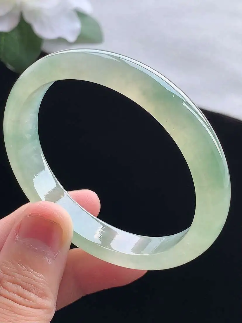 a货翡翠老坑冰种晴水贵妃手镯54-55圈口  尺寸54×46.5×11×6.5mm 重量35.40g