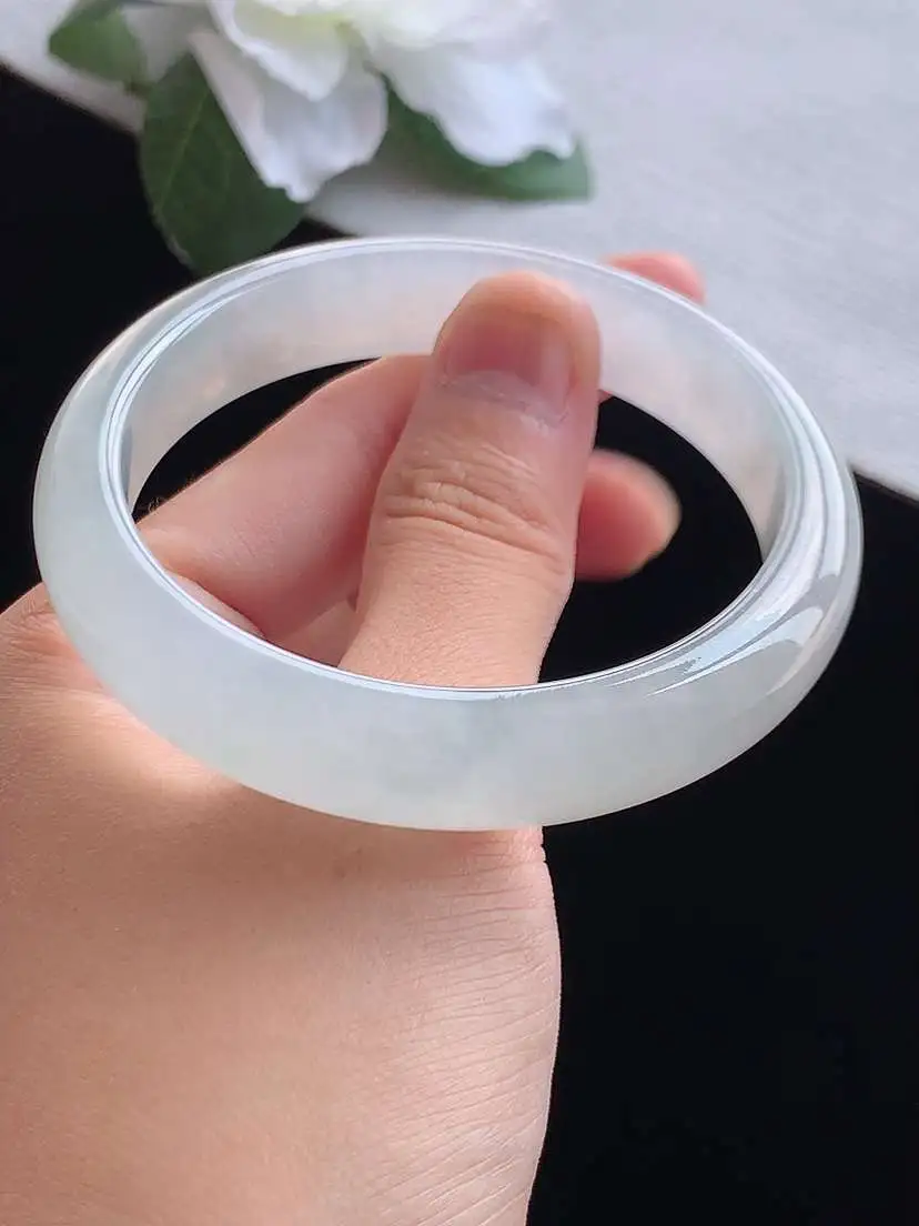 a货翡翠老坑冰种白月光正装正圈手镯55-56圈口  尺寸55.2×12×7.2mm 重量49.44g 0913