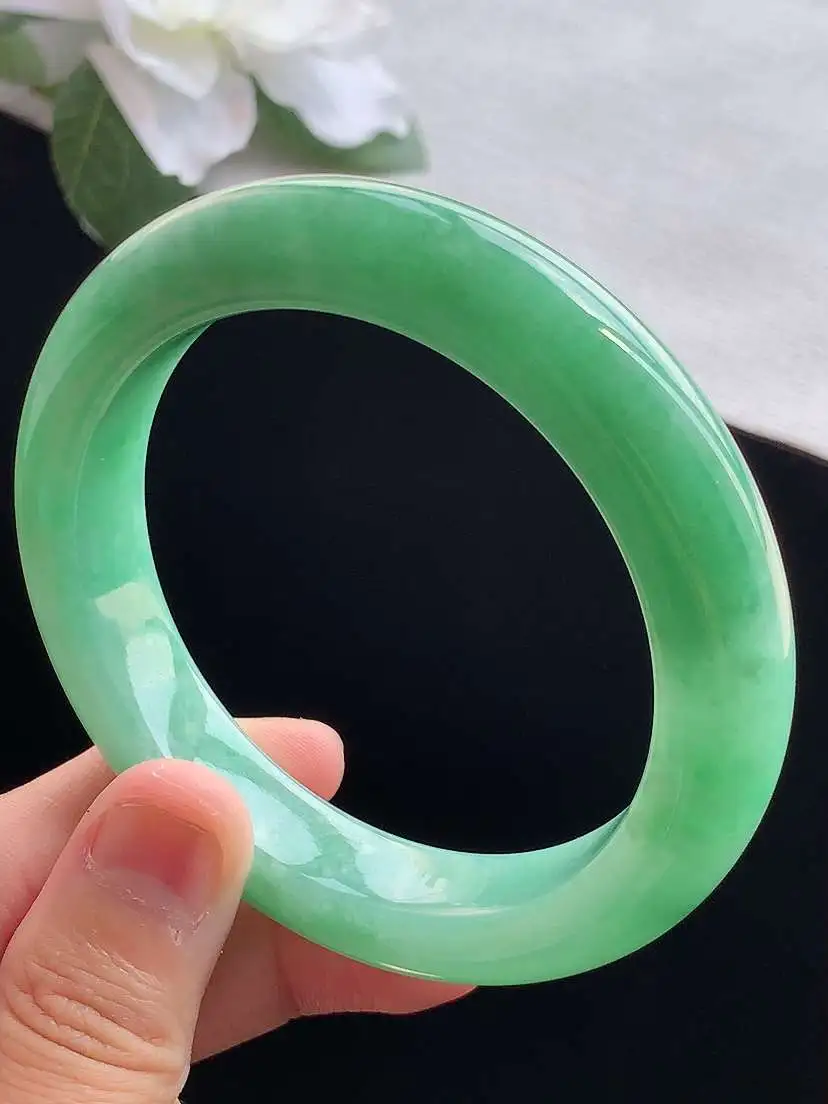 a货翡翠老坑冰种满绿正装正圈手镯57-58圈口 尺寸57.6×12.3×9.5mm 重量72.32g