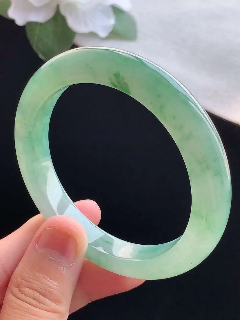 a货翡翠老坑冰种飘花正装正圈手镯53-54圈口  尺寸53.8×9.7×8.2mm 重量46.55g 0913