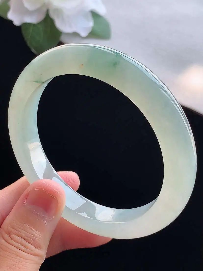 a货翡翠老坑冰种飘花正装正圈手镯57-58圈口 尺寸57.6×10.8×8.8mm 重量58.00g
