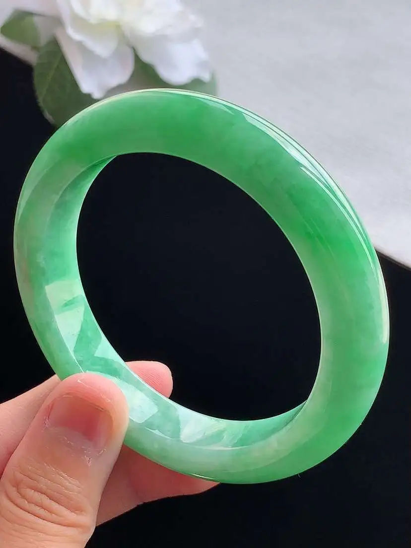 a货翡翠老坑冰种满绿正装正圈手镯57-58圈口  尺寸57×12×9.2mm 重量66.62g 0913
