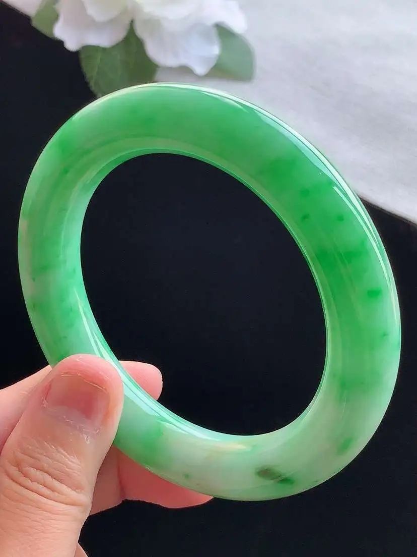 a货翡翠老坑冰润黄加绿双彩胖圆条手镯57-58圈口  尺寸57×11.6mm 重量81.00g 09