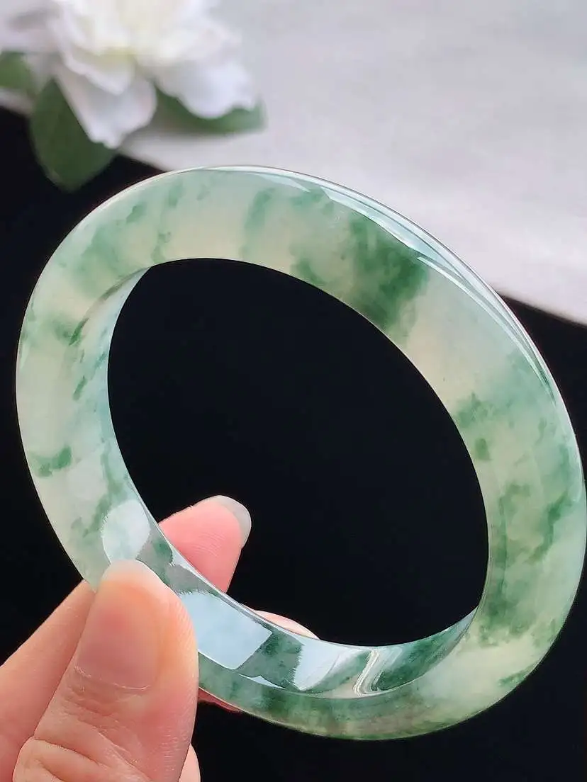 a货翡翠老坑冰种飘花正装正圈手镯55-56圈口  尺寸55.6×12.2×8.5mm 重量57.62g 0913