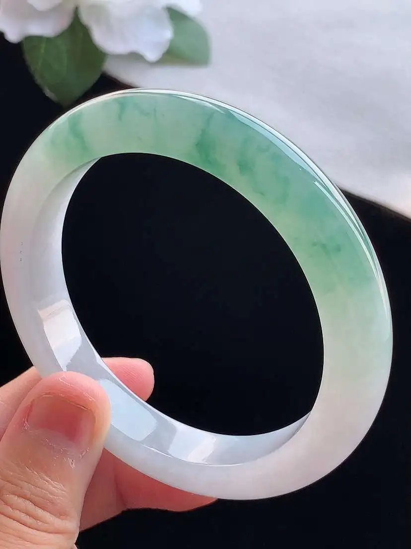 a货翡翠老坑冰种飘花正装正圈手镯57-58圈口  尺寸57.8×11×8.8mm 重量58.25g 