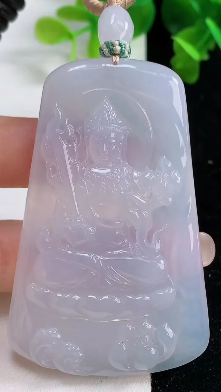 天然A货翡翠种紫罗兰虚空藏观音菩萨吊坠，尺寸67.6-43-5.2，重量:41.38g
9月15日