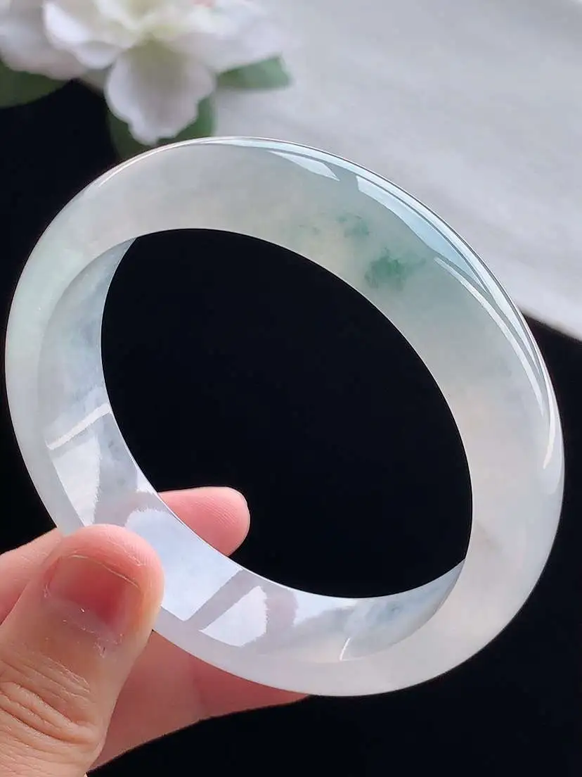 a货翡翠老坑冰种飘花正装正圈手镯59-60圈口  尺寸59.8×16.8×8.2mm 重量77.38