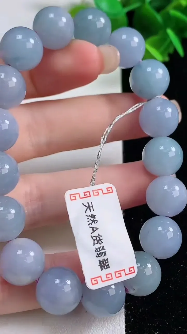天然A货翡翠紫罗兰飘花圆珠手串，尺寸11.7-17颗，重量:49.11g9月15日
工厂直销收藏佳品,种好水足，色泽均匀，有种有色，上手高大气！