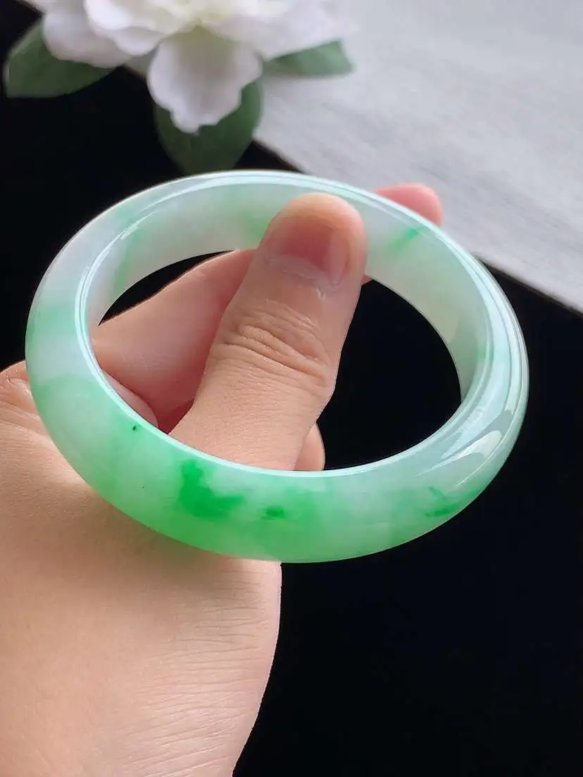 a货翡翠老坑冰种飘阳绿正装正圈手镯53-54圈口  尺寸53.8×12.6×8mm 重量58.03g 0914 A99
