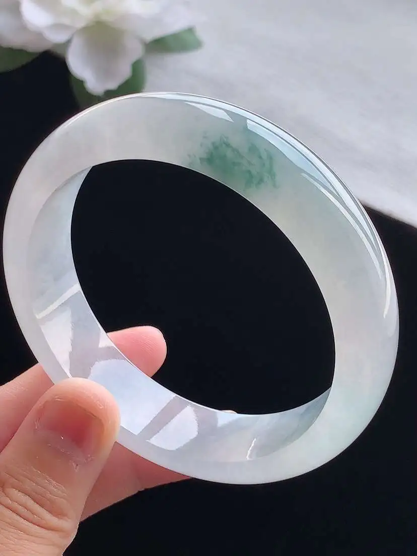 a货翡翠老坑冰种飘花正装正圈手镯59-60圈口  尺寸59.8×16.8×8.2mm 重量77.38