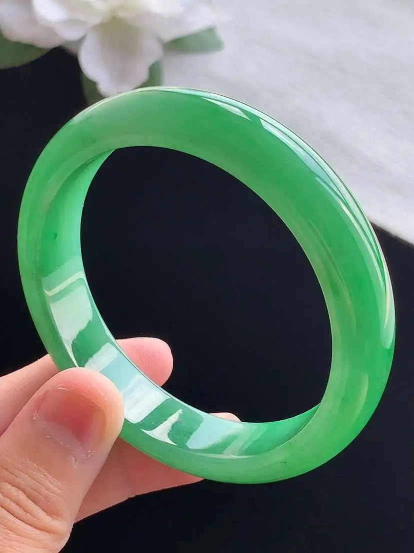 a货翡翠老坑冰种满绿正装正圈手镯55-56圈口  尺寸55.8×13×7.5mm 重量52.52g 0914