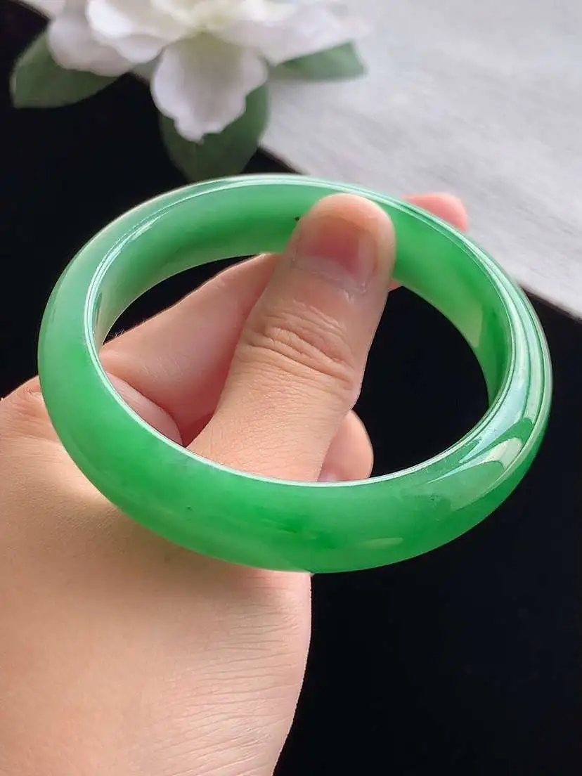 a货翡翠老坑冰种满绿正装正圈手镯55-56圈口  尺寸55.8×13×7.5mm 重量52.52g 0914