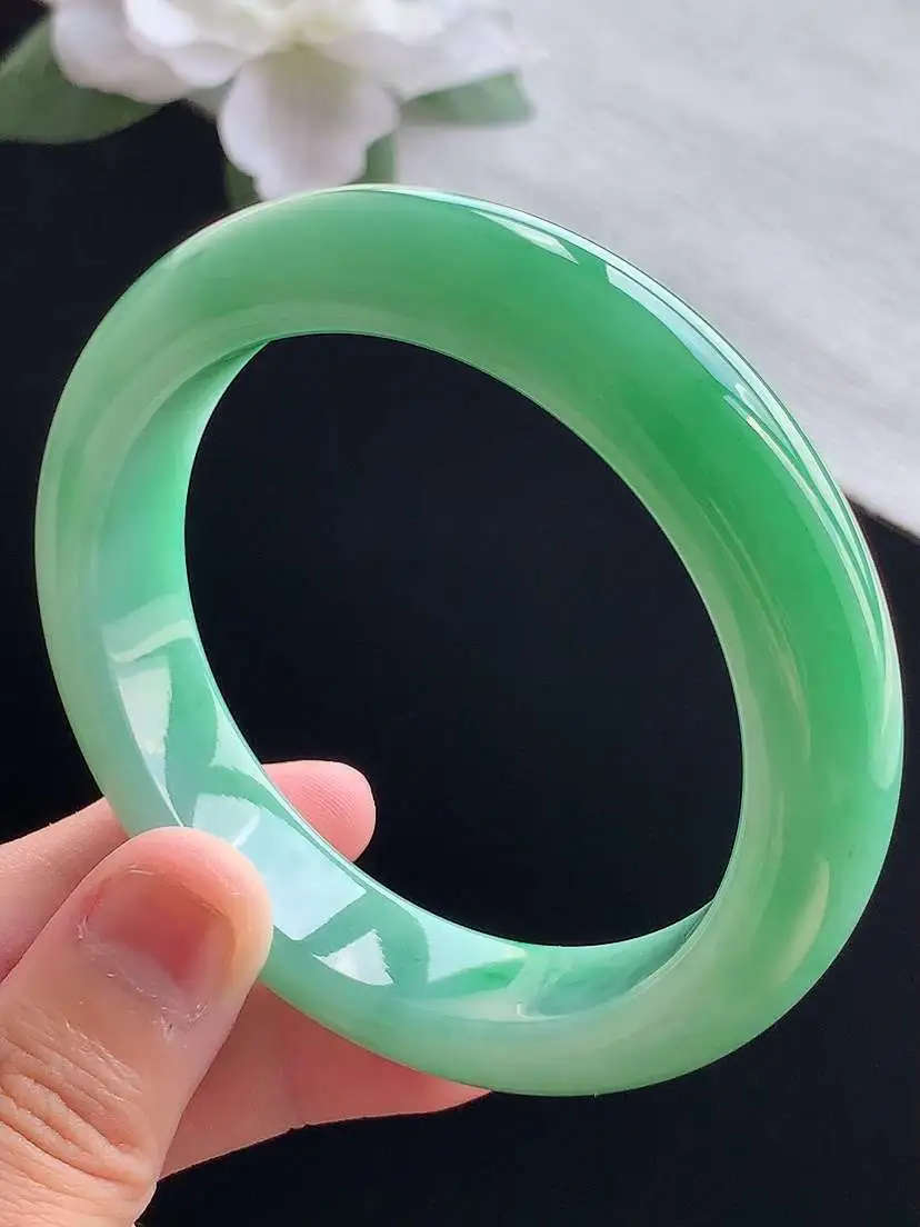 a货翡翠老坑冰种满绿正装正圈手镯57-58圈口 尺寸57×13.8×9mm 重量73.58g 091