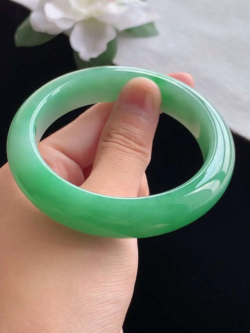 a货翡翠老坑冰种满绿正装正圈手镯57-58圈口 尺寸57×13.8×9mm 重量73.58g 0914