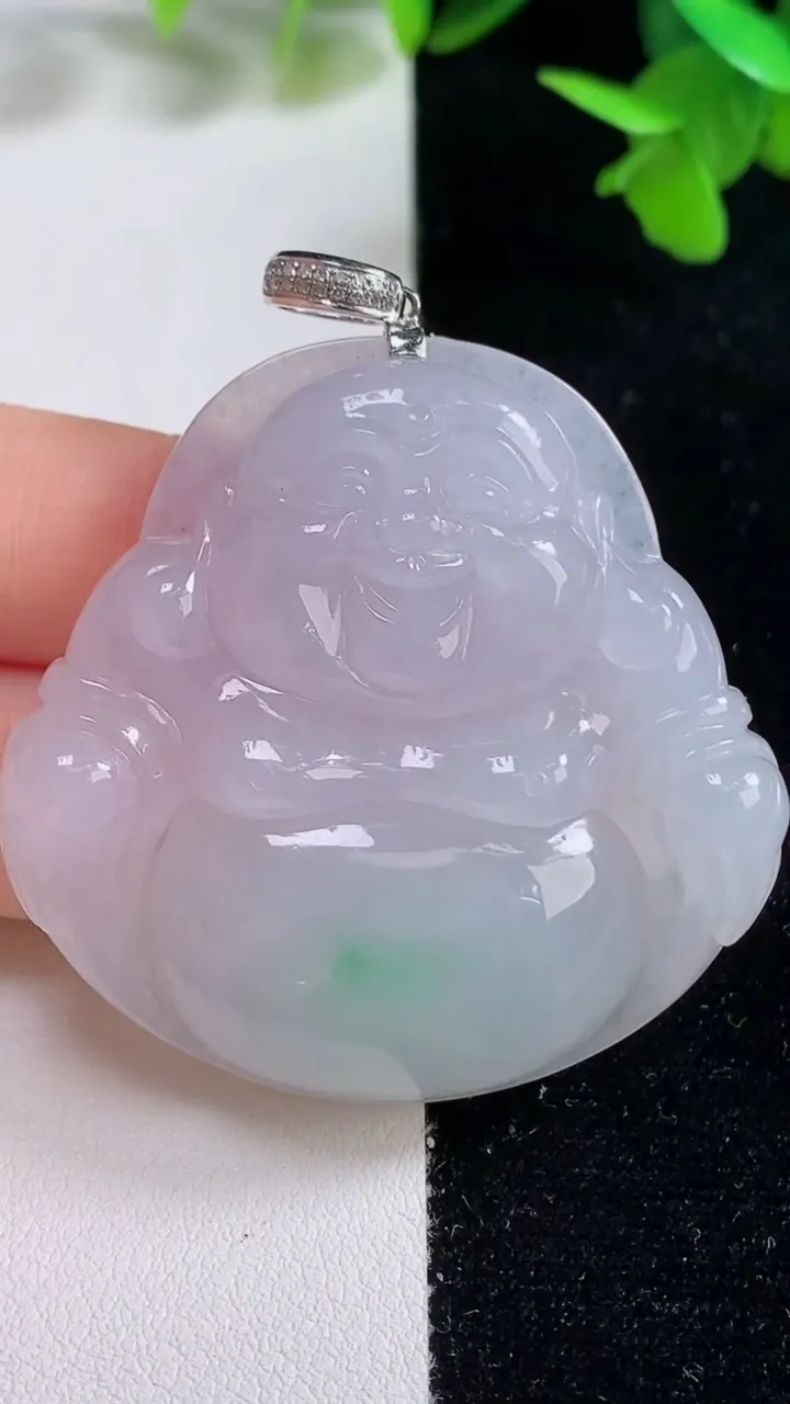 天然A货翡翠佛公吊坠，尺寸46.2-46.8-9，重量:34.22g
9月16日