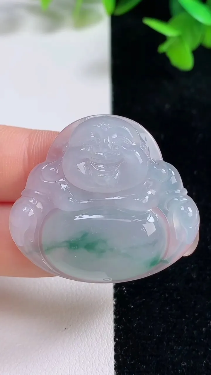 天然A货翡翠冰种飘花佛公吊坠，尺寸33.3-37.4-6，重量:12.07g
9月16日