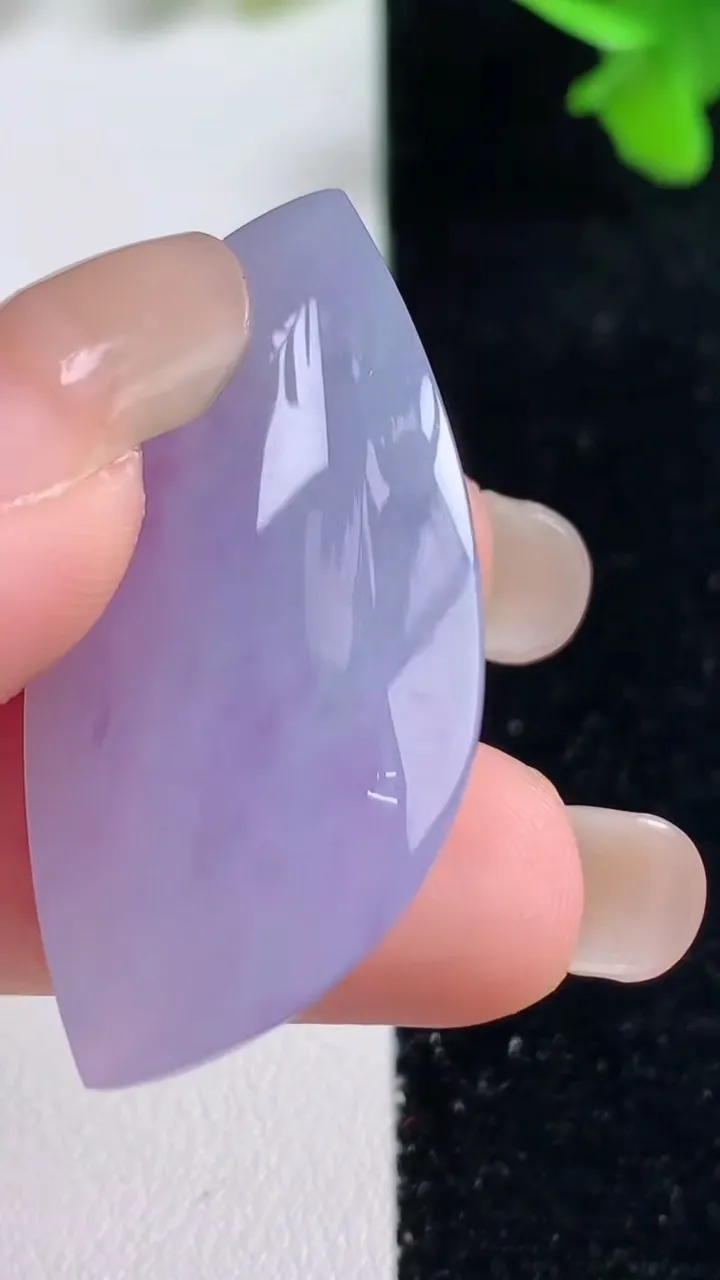 天然A货翡翠紫罗兰随形镶嵌件，尺寸40.7-19.8-10.6，重量:13.53g
9月16日