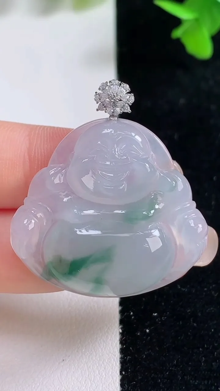 天然A货翡翠种飘花佛公吊坠，尺寸31.2-34-6，重量:10.35g
9月16日
