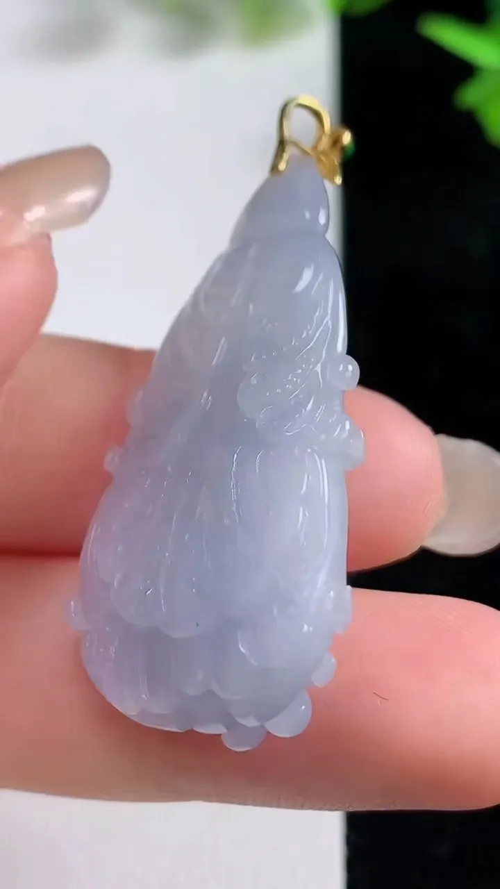 天然A货翡翠18k金紫罗兰白菜吊坠，尺寸40.5-18-8.4，重量:9.12g
9月16日