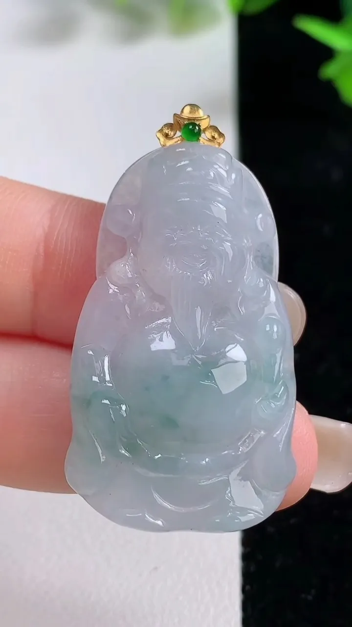 天然A货翡翠种飘花财神爷吊坠，尺寸37.8-22.4-5.3，重量:8.44g
9月16日