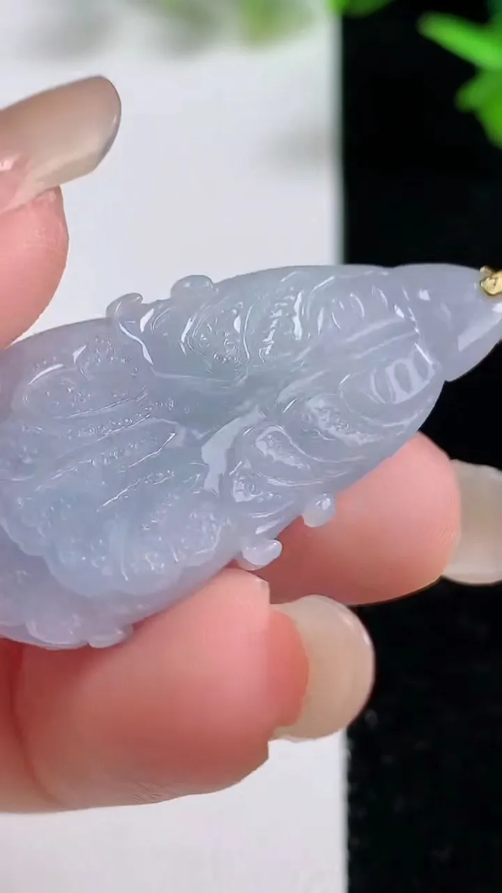 天然A货翡翠18k金紫罗兰白菜吊坠，尺寸40.5-18-8.4，重量:9.12g
9月16日