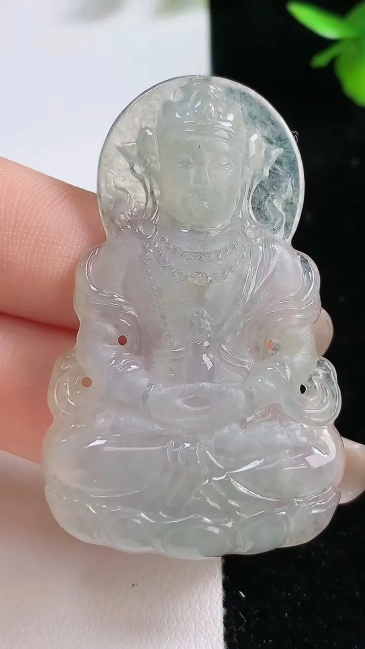天然A货翡翠度母观音吊坠，尺寸52.7-33-5，重:14.44g
9月16日