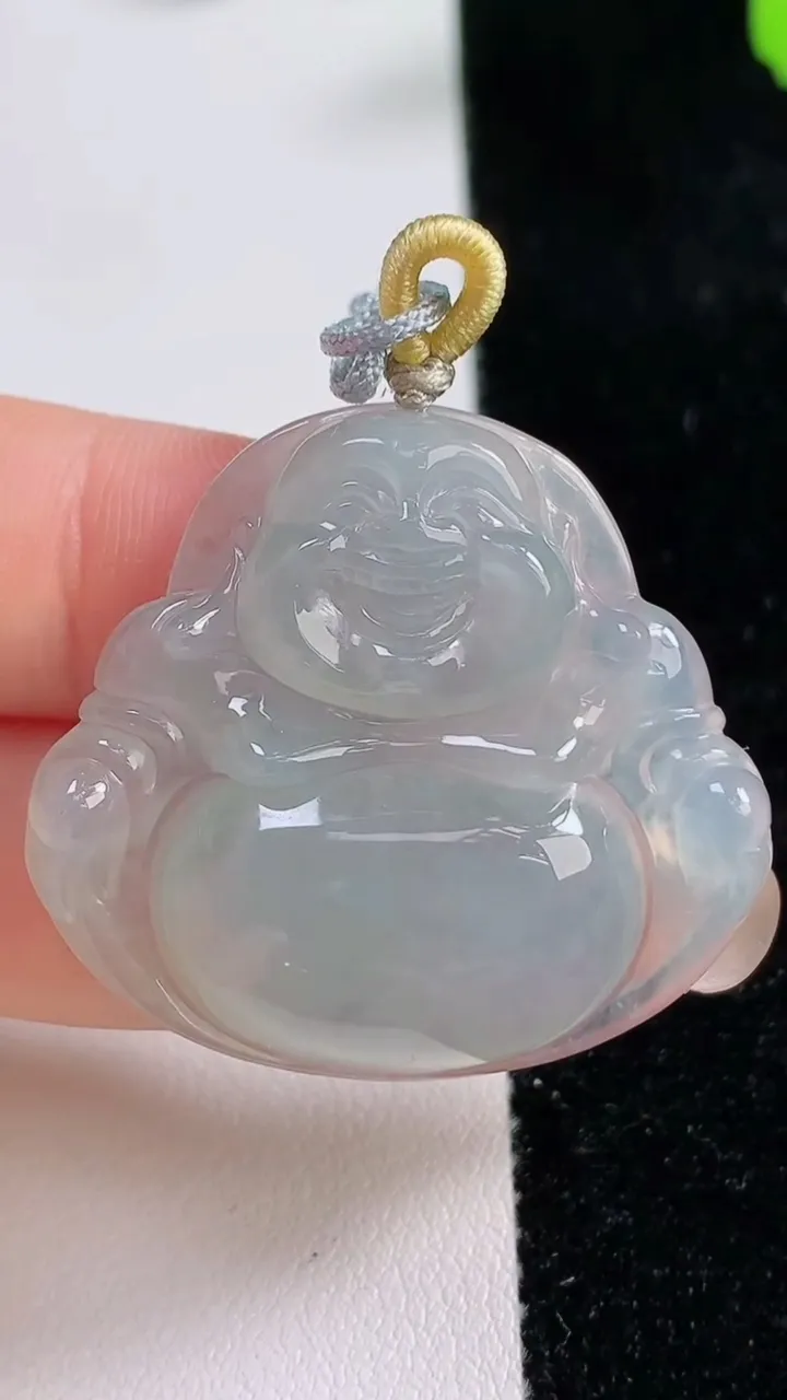 天然A货翡翠佛公吊坠，尺寸32.3-35.4-6.4，重量:11.03g
9月17日