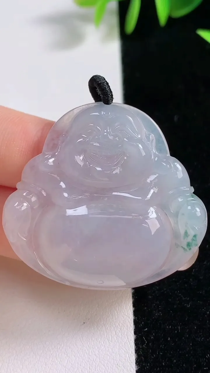 天然A货翡翠冰种飘花佛公吊坠，尺寸37.5-41-5.5，重量:13.66g
9月17日