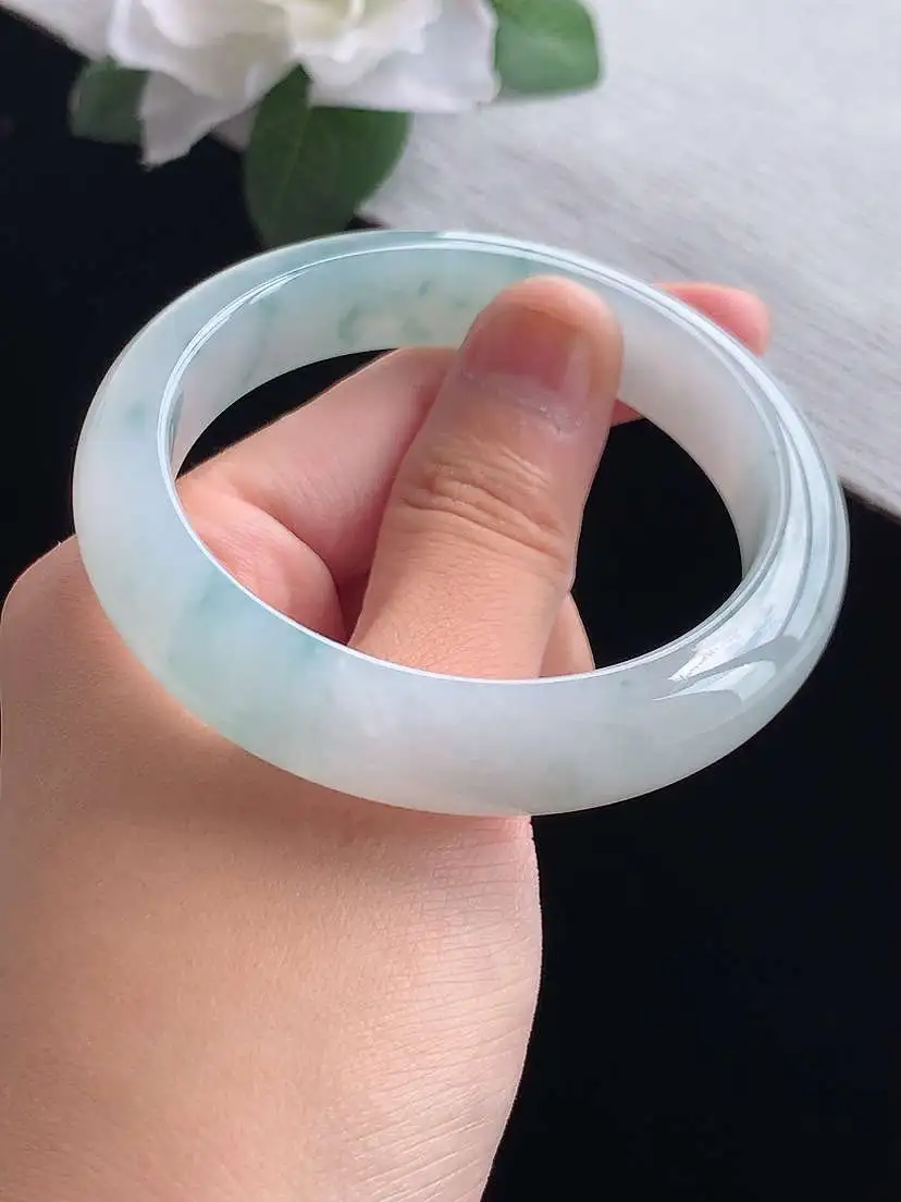 a货翡翠老坑冰种飘花正装正圈手镯53-54圈口  尺寸53.8×12.2×8mm 重量54.45g 0916