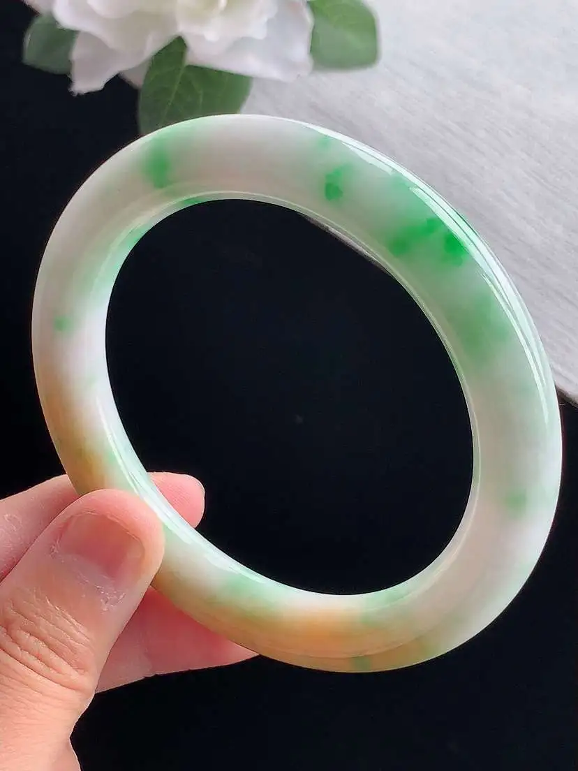a货翡翠老坑冰润黄加绿双彩圆条手镯59-60大圈口 尺寸59×9.8mm 重量61.50g 0916