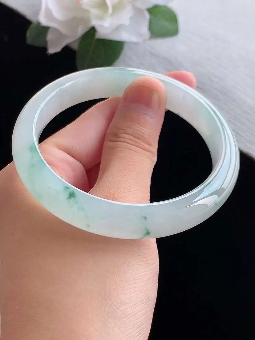 a货翡翠老坑冰种飘花正装正圈手镯58-59圈口  尺寸58.2×11.3×8.5mm 重量53.33