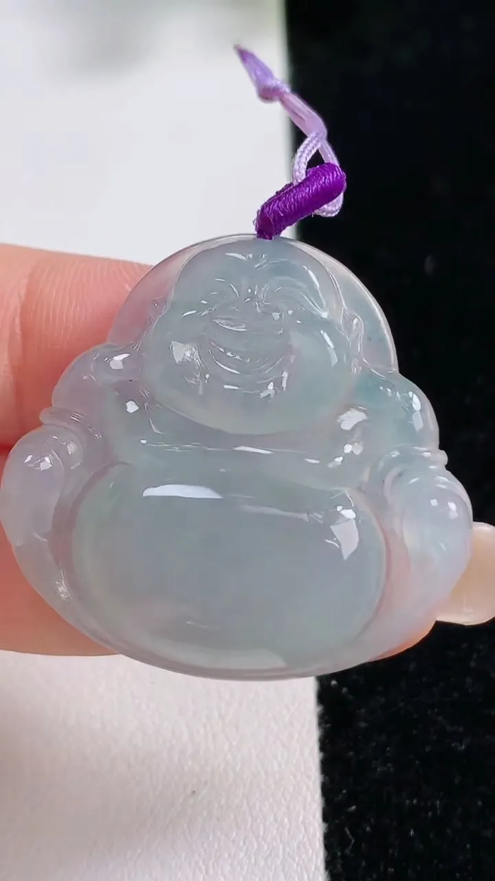 天然A货翡翠佛公吊坠，尺寸31.8-33.5-5.5，重量:9.43g
9月17日
