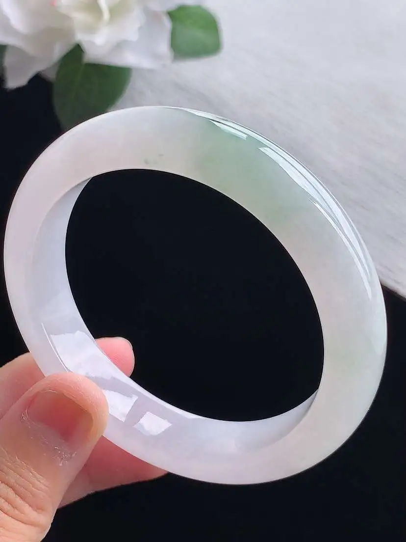 a货翡翠老坑冰种飘花正装正圈手镯55-56圈口  尺寸55.8×12.4×8.3mm 重量60.86g 0916