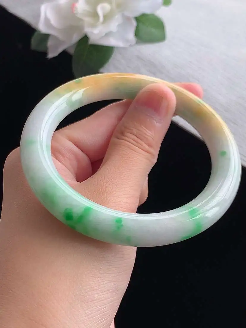 a货翡翠老坑冰润黄加绿双彩圆条手镯59-60大圈口 尺寸59×9.8mm 重量61.50g 0916