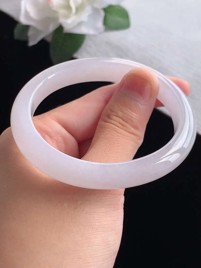 a货翡翠老坑冰种白月光贵妃手镯54-55圈口 尺寸54.8×49×9.4×7.3mm 重量38.13g 0916