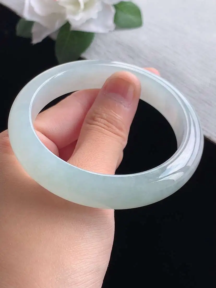 a货翡翠老坑冰种白月光正装正圈手镯56-57圈口  尺寸56.5×12.3×8.3mm 重量59.76g 0916