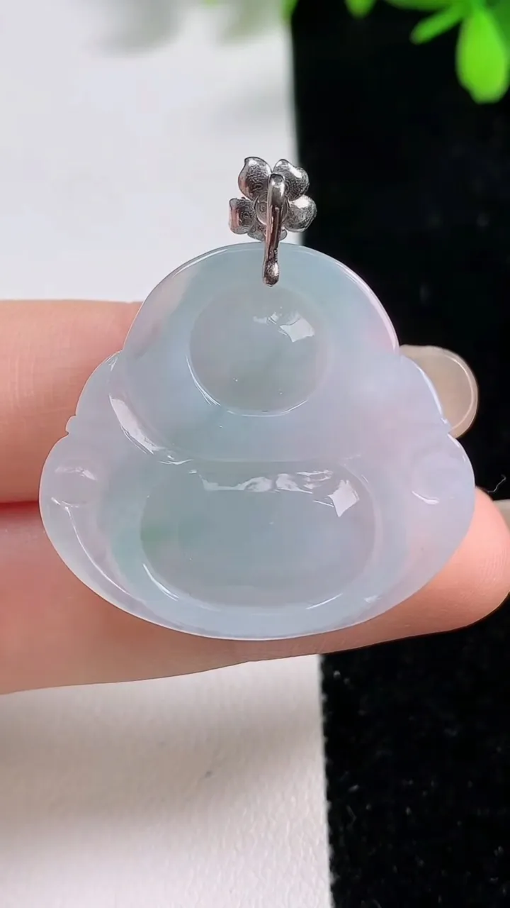 天然A货翡翠佛公吊坠，尺寸29.2-32-5.6，重量:8.08g
9月17日
