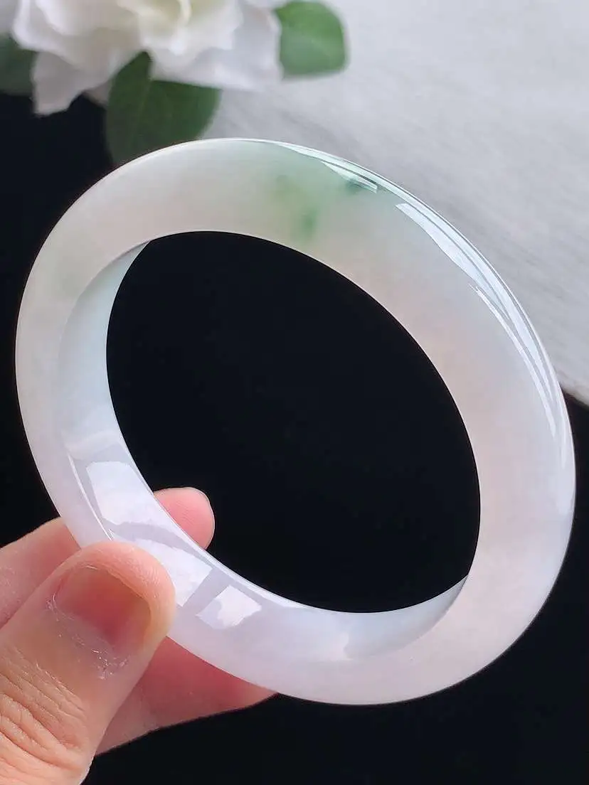 a货翡翠老坑冰种飘花正装正圈手镯55-56圈口  尺寸55.8×12.4×8.3mm 重量60.86