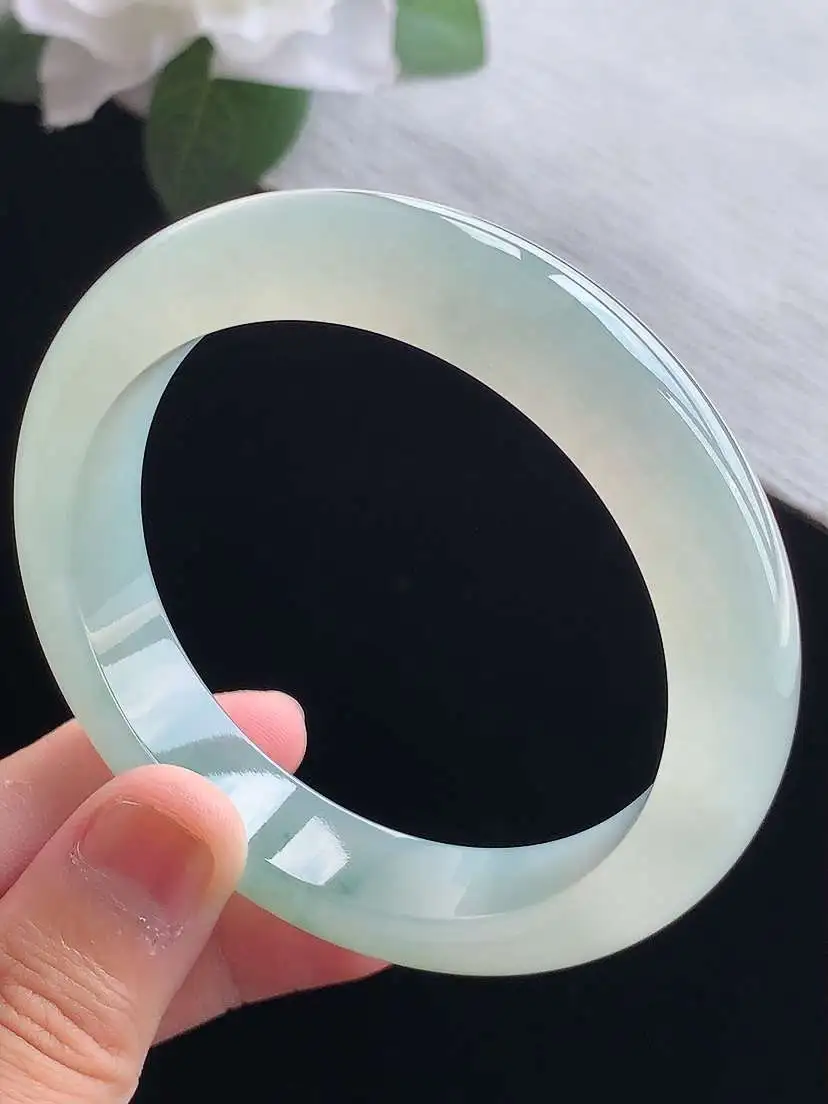 a货翡翠老坑冰种飘花正装正圈手镯56-57圈口  尺寸56.5×12×8.8mm 重量61.05g 