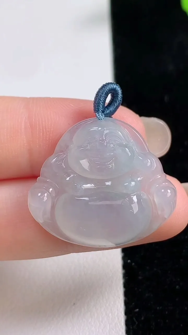 天然A货翡翠佛公吊坠，尺寸22.5-26.7-5.4，重量:5.39g
9月17日