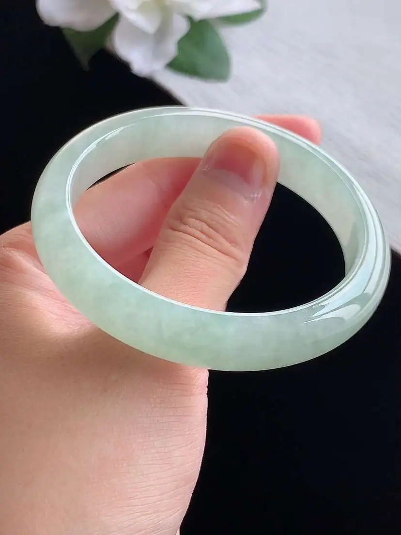 a货翡翠老坑冰种晴水贵妃手镯54-55圈口  尺寸54.5×50×11×7mm 重量42.33g 0917