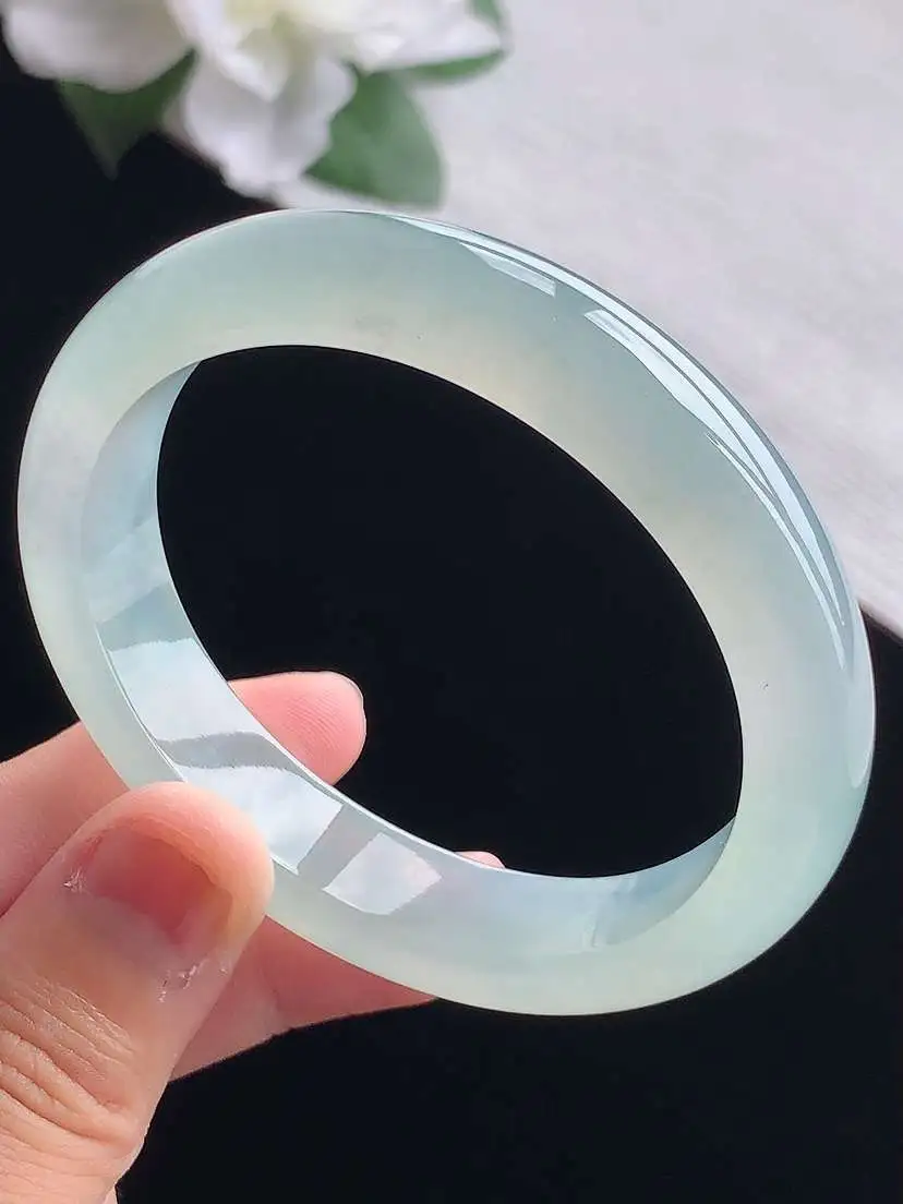 a货翡翠老坑冰种晴水贵妃手镯54-55圈口  尺寸54.6×48×12.8×7.8mm 重量52.50g 0917